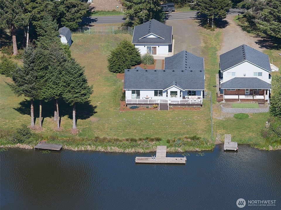 1st image of 105 Duck Lake Drive NE