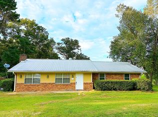 11 Cecil Taylor Rd, Laurel, MS 39443