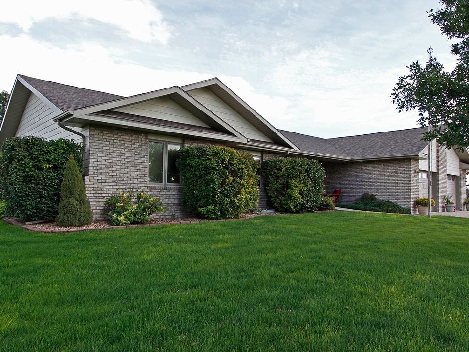 1st image of 8319 S Sagebrush Ln