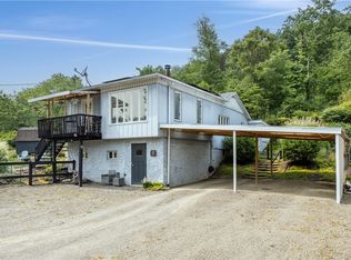 26 Spring Hill Ln, Cheswick, PA 15024