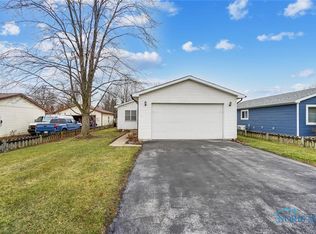 1738 Carey Ave, Findlay, OH 45840