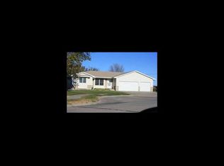 4418 Sunset Trl, Kearney, NE 68845