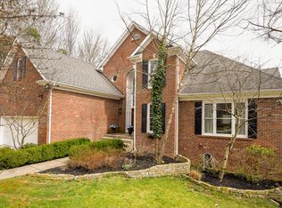2927 Autumn Ct, Prospect, KY 40059