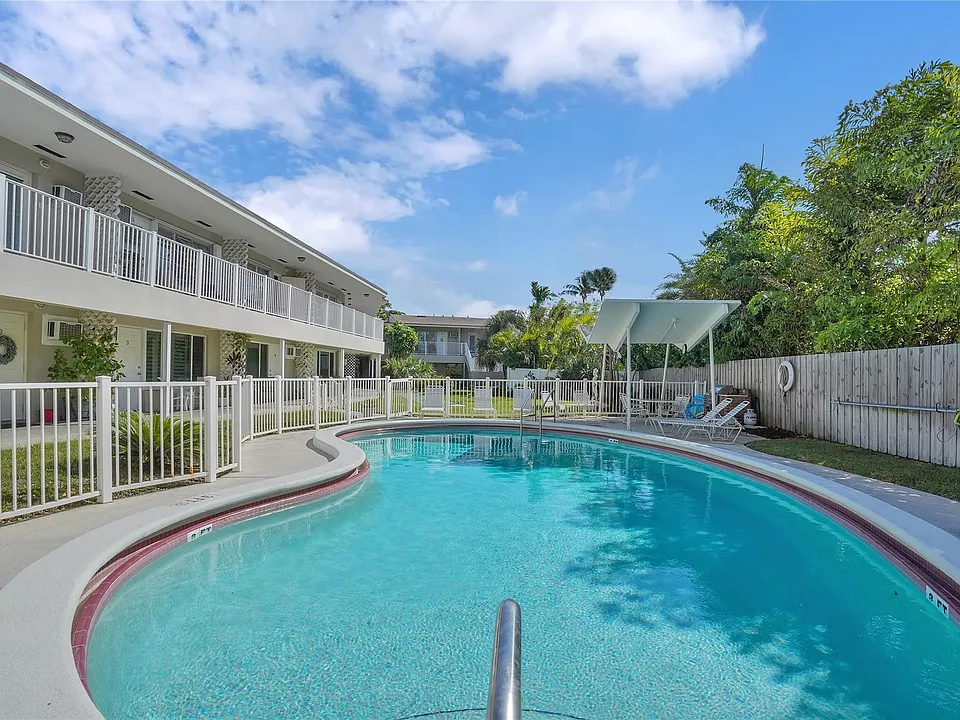 2501 N Ocean Blvd #16
