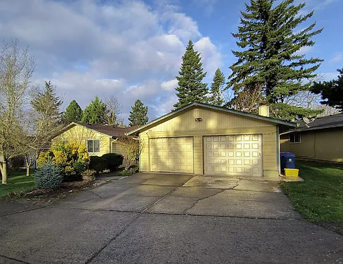 18333 NE Multnomah St Photo 1