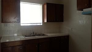 5th image of 355 W 69th St