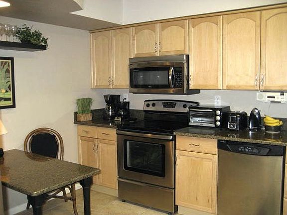 3rd image of 6083 Bahia Del Mar Cir APT 264