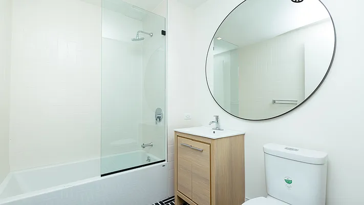 Rented by Nooklyn NYC LLC | media 32