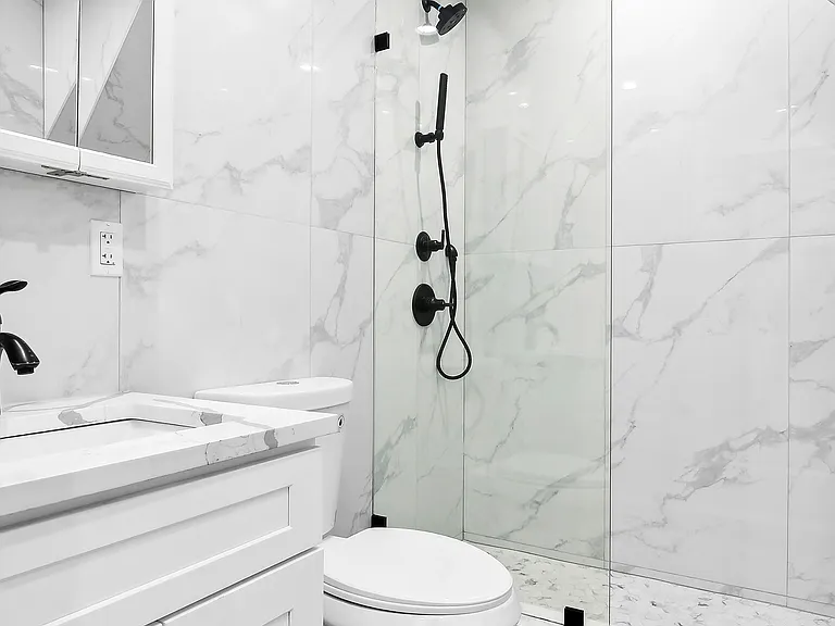 119 Woodbine St #5 — Photo 4