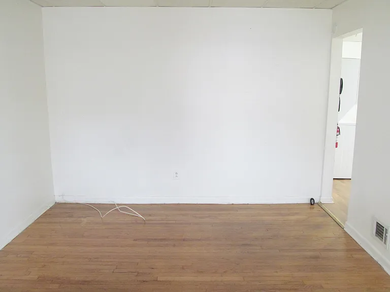 2 Wall St #1 — Photo 7