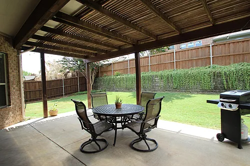1716 Winding Hollow Ln Photo 1