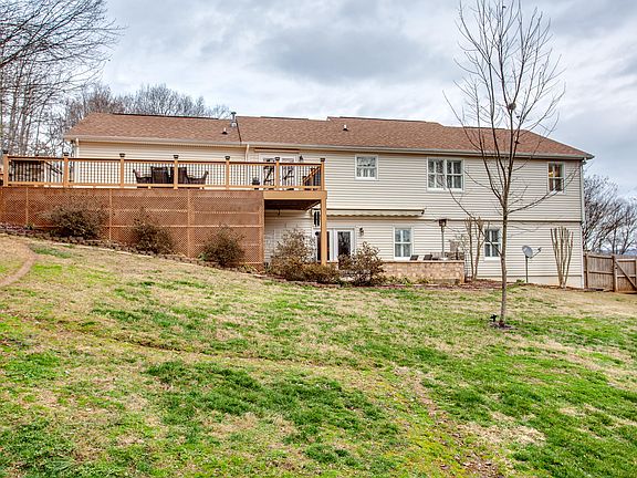 4th image of 7609 Gracemont Blvd