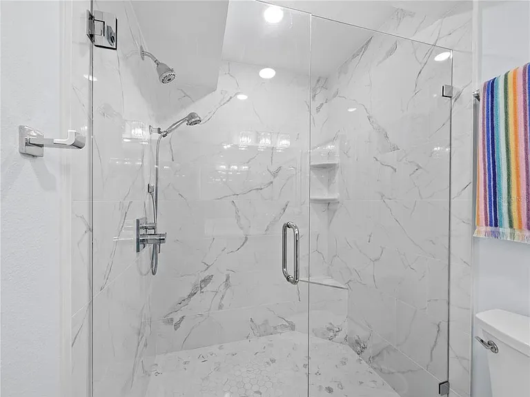 420 Beach Rd #502 — Photo 21