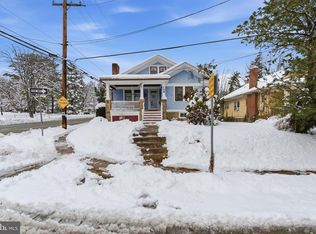 358 Oak Rd, Glenside, PA 19038