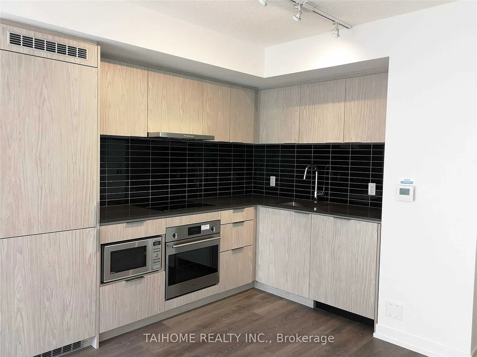 2 bed, $2,625 — Photo 3