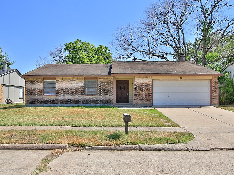 1st image of 17503 Autumn Trails Ln