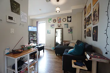 Rented by Rennit Inc.