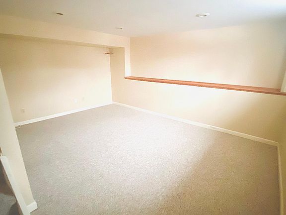3rd image of 207 Chase Ave #2