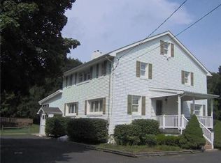280 Applegarth Rd, Monroe, NJ 08831