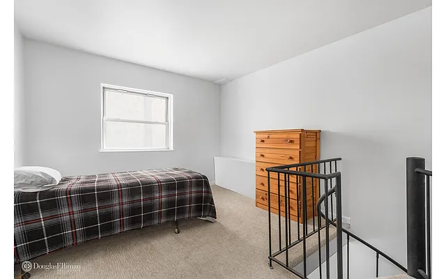 Sold by Douglas Elliman | media 14