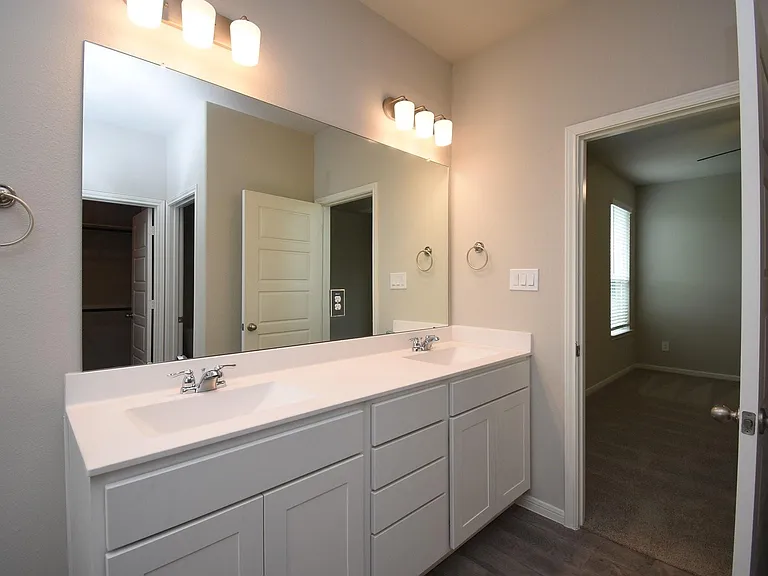 2128 Port Jackson Dr — Photo 37