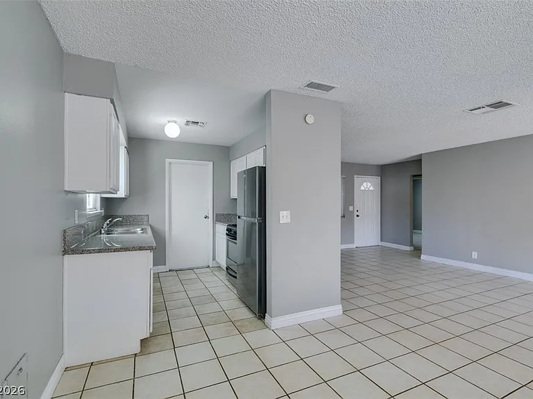 4732 Chantilly Ave — Photo 20