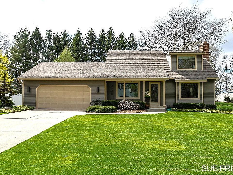 4945 36th Ave, Hudsonville, MI 49426 | Zillow