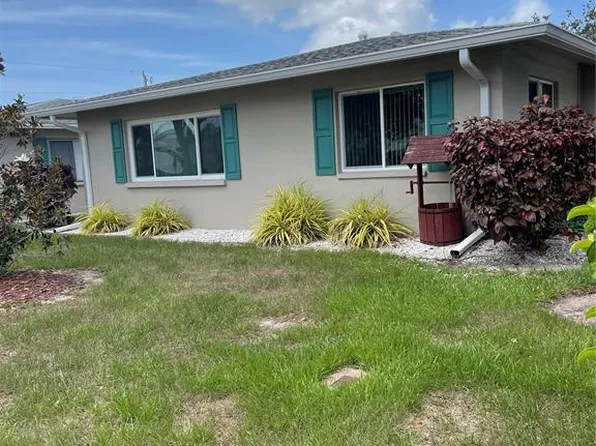 2 Strathmore Blvd #2, Sarasota, FL 34233