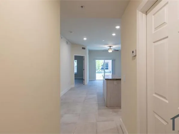 3303 SW 8th Ct #208, Cape Coral, FL 33914