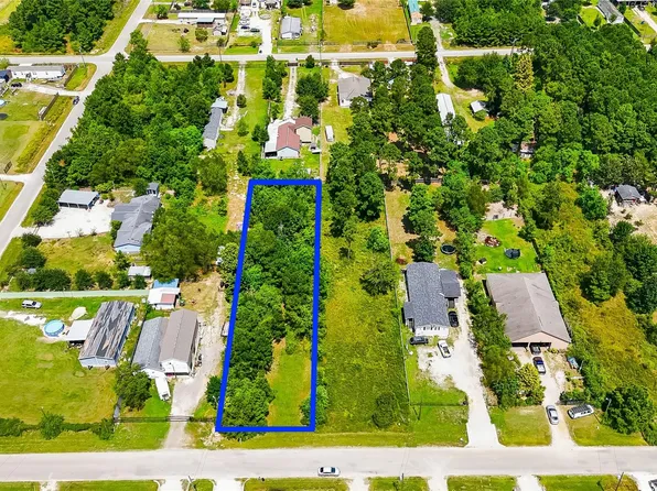 801 County Road 3479j, Cleveland, TX 77327