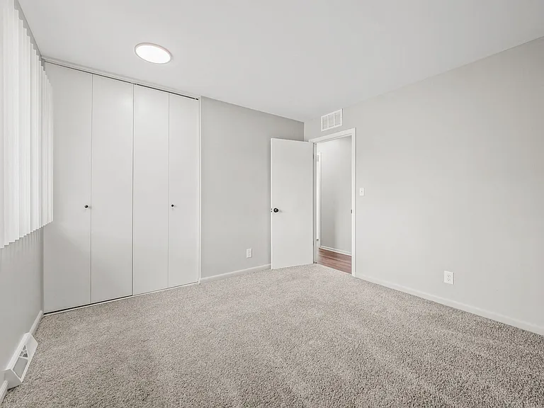 Harris & Cross Apartments — Photo 7