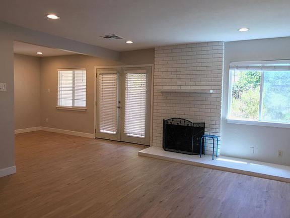 3rd image of 540 Monica Ln