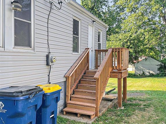 2nd image of 9429 Muriel Ave
