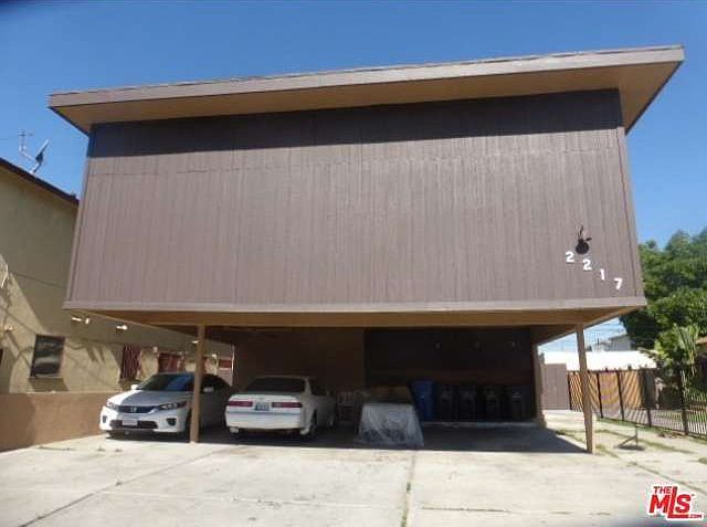 2nd image of 2217 S Spaulding Ave
