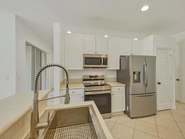 119 Lancaster Rd — Photo 17