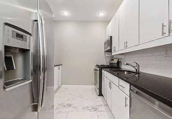 3rd image of 202 9th Ave APT 4