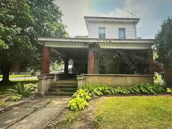 411 E 8th St, Clay City, IN 47841