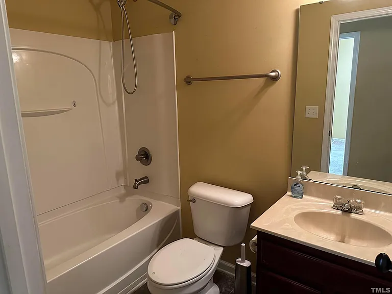 213 Bikram Dr — Photo 31