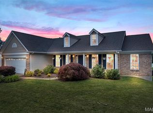 3713 Avenue De Paris Dr, Florissant, MO