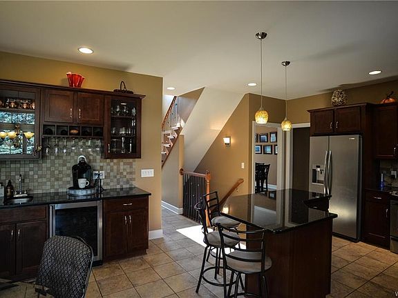 5th image of 4089 Foxwood Ln