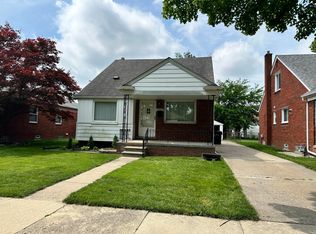 15539 Euclid Ave, Allen Park, MI 48101