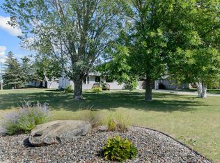 806 Country Club Dr SW, Melrose, MN 56352
