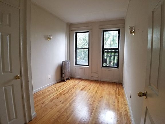 4th image of 369 Saint Johns Pl APT 11