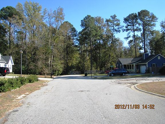 3rd image of 8425 Little John Dr