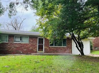 1770 Cargill Dr, Saint Louis, MO 63136