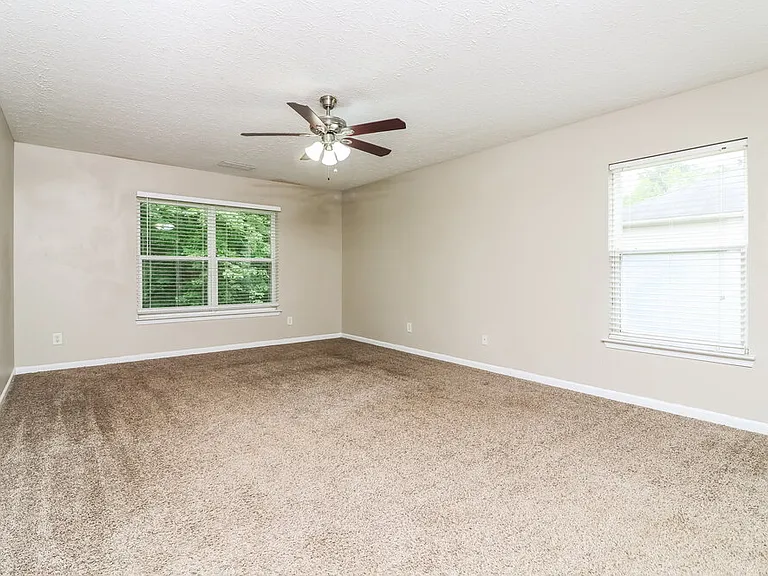 130 Sugar Berry Pl — Photo 12