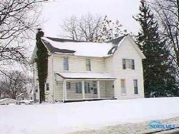 1037 Holgate Ave, Defiance, OH 43512