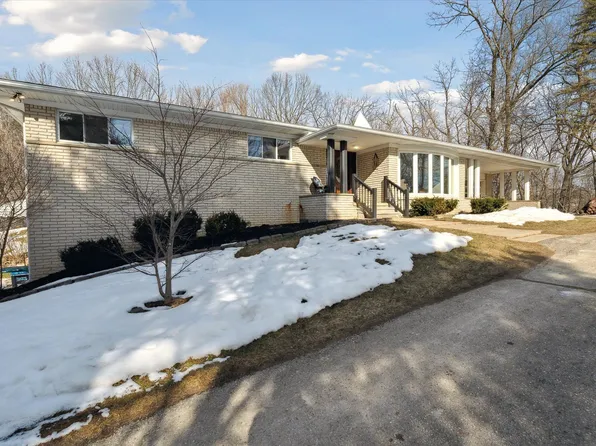 3533 Hunters Creek Rd, Metamora, MI 48455