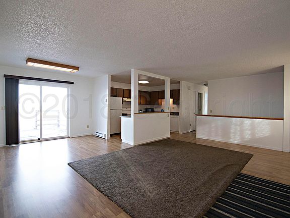 4th image of 3414 Crestline Cir
