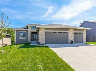 400 NW Sunset Ln, Grimes, IA 50111